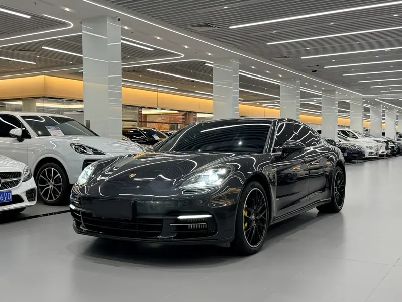 Porsche Panamera 4 2.9 T