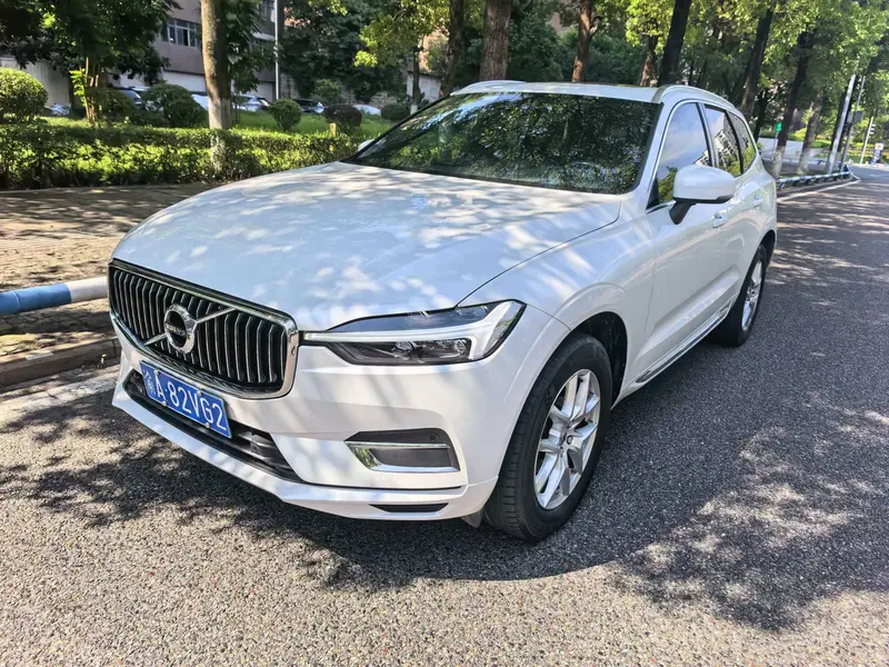Volvo XC 60 T 5 4 WDLuxury