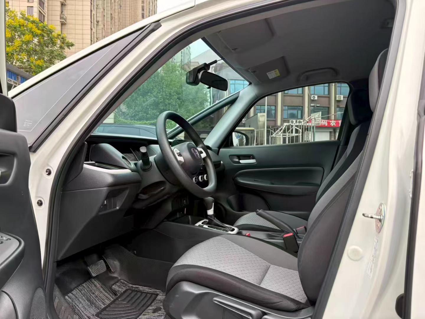 Honda Fit: фотография 9 из 9