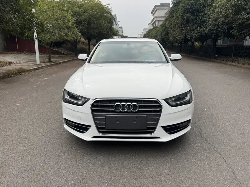 Audi A4L — фото 2