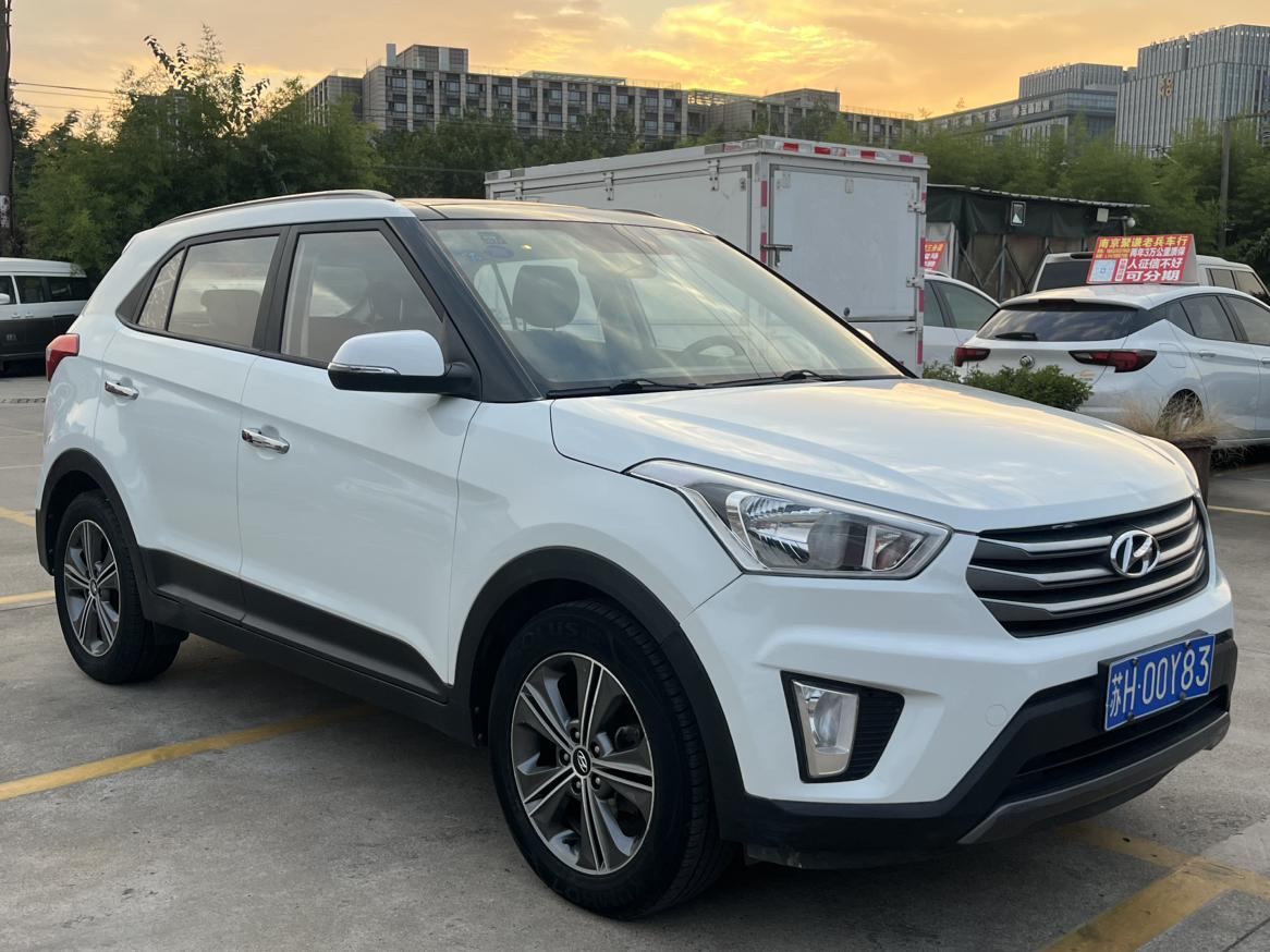 Hyundai ix25 2015 1.6L AT Luxury DLX