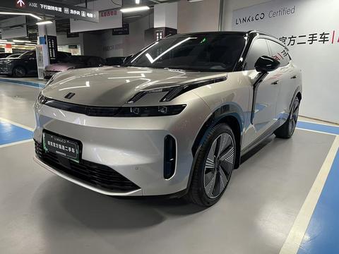 Lynk & Co 08 EM-P