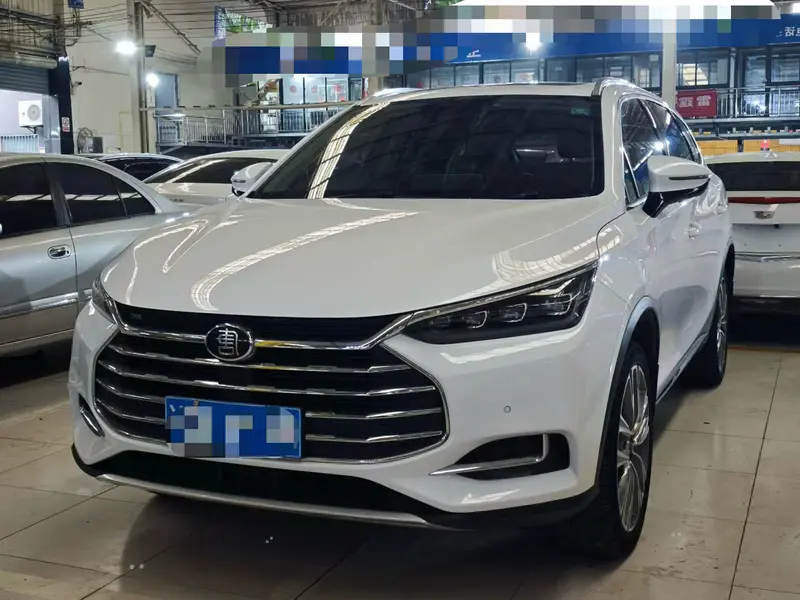 BYD Tang — фото 1