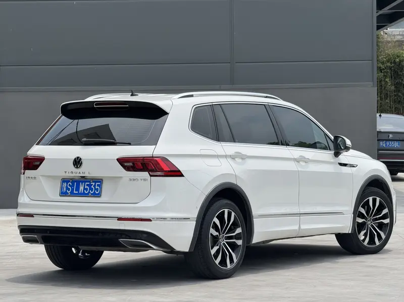 Volkswagen Tiguan L — фото 5