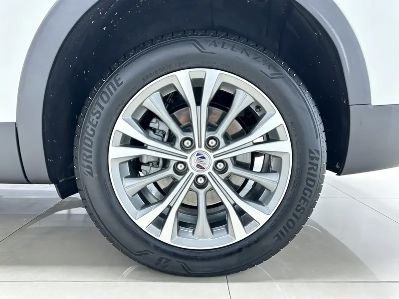 Buick Envision Plus 652T 5 мест люкс — фото 11