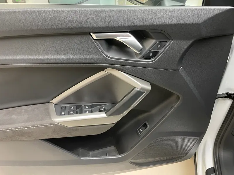 Audi Q3 35 TFSI динамик — фото 20