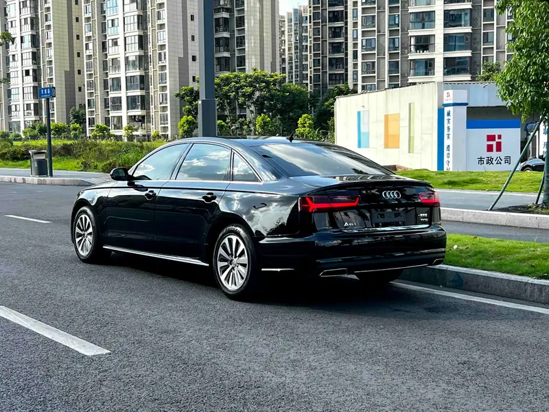 Audi A6L — фото 5