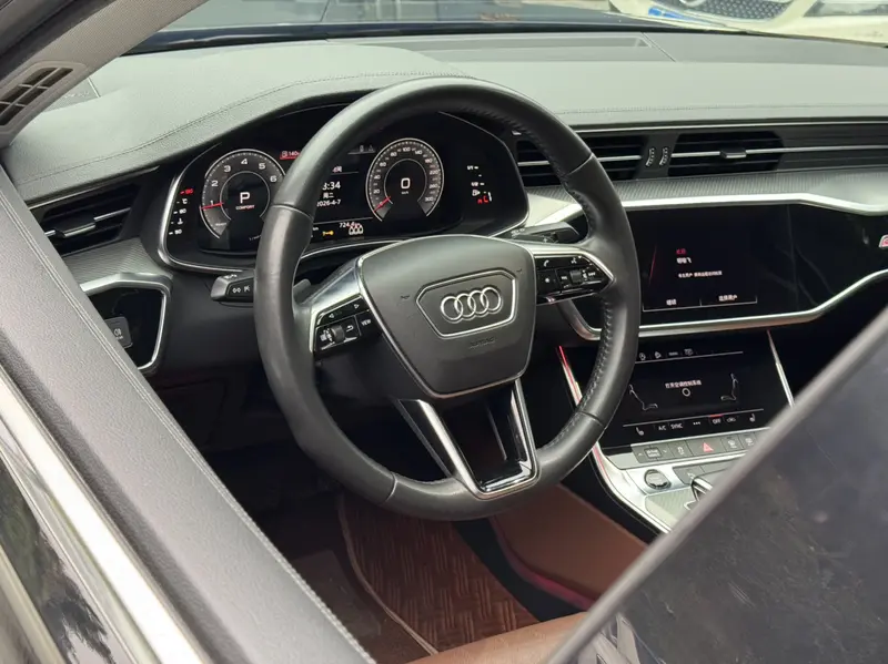 Audi A6L — фото 10