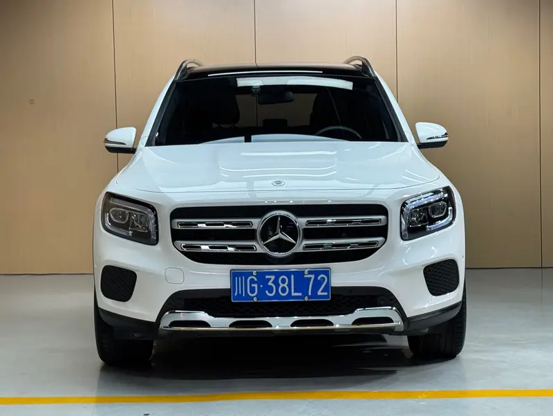 Mercedes-Benz GLB — фото 2