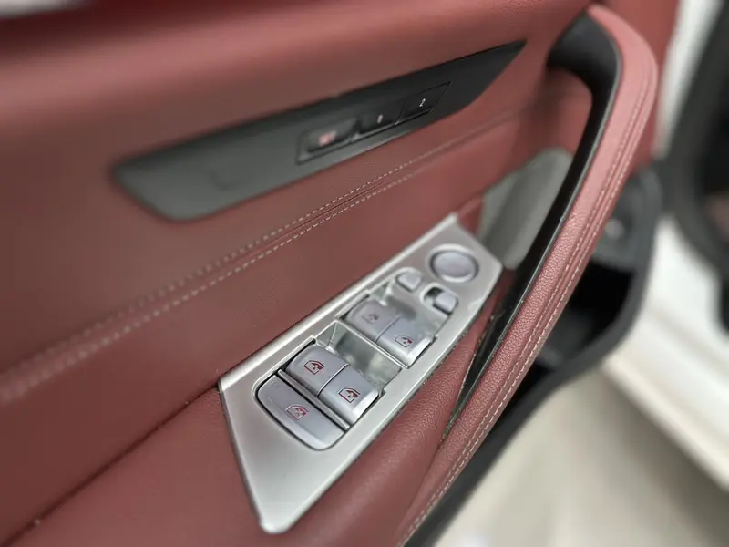 BMW 5 Series — фото 10