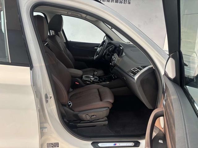 BMW X3 2024 Белый из Китая, фото 2