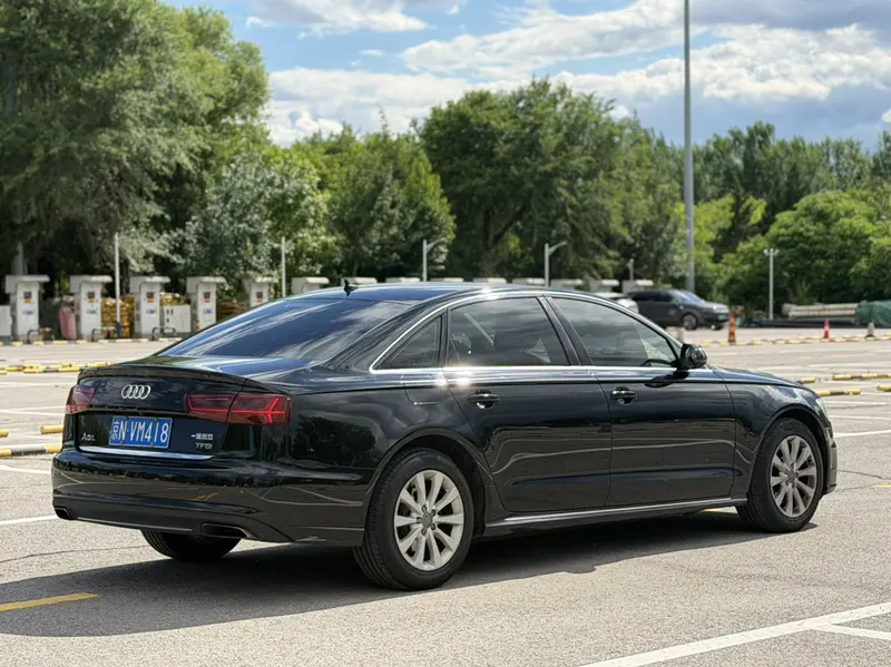Audi A6L TFSI — фото 6