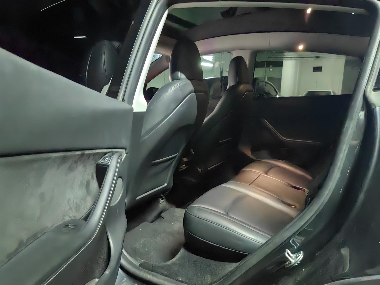 Tesla Model Y: фотография 6 из 9