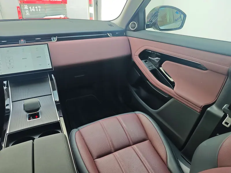 Land Rover Range Rover Evoque L 2.0T SE — фото 15