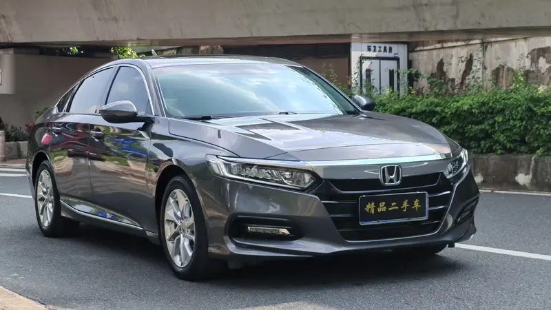 Honda Accord — фото 3
