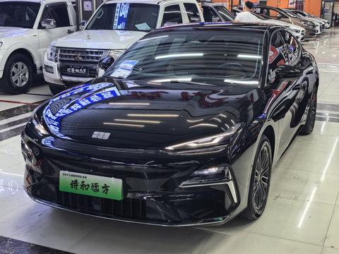 Geely Galaxy Starshine 8 PHEV, 2026 год
