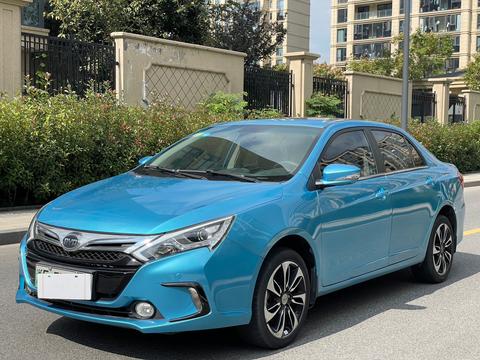 BYD Qin DM, 2015 год