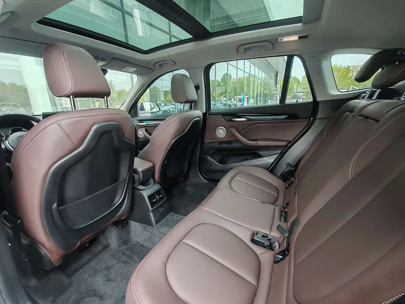 BMW X1 — фото 13