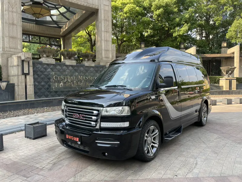 GMC SAVANA 6.0 L AT RWD 6