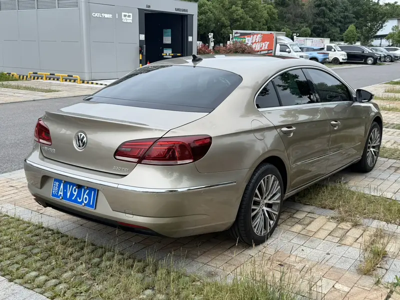 Volkswagen CC — фото 5