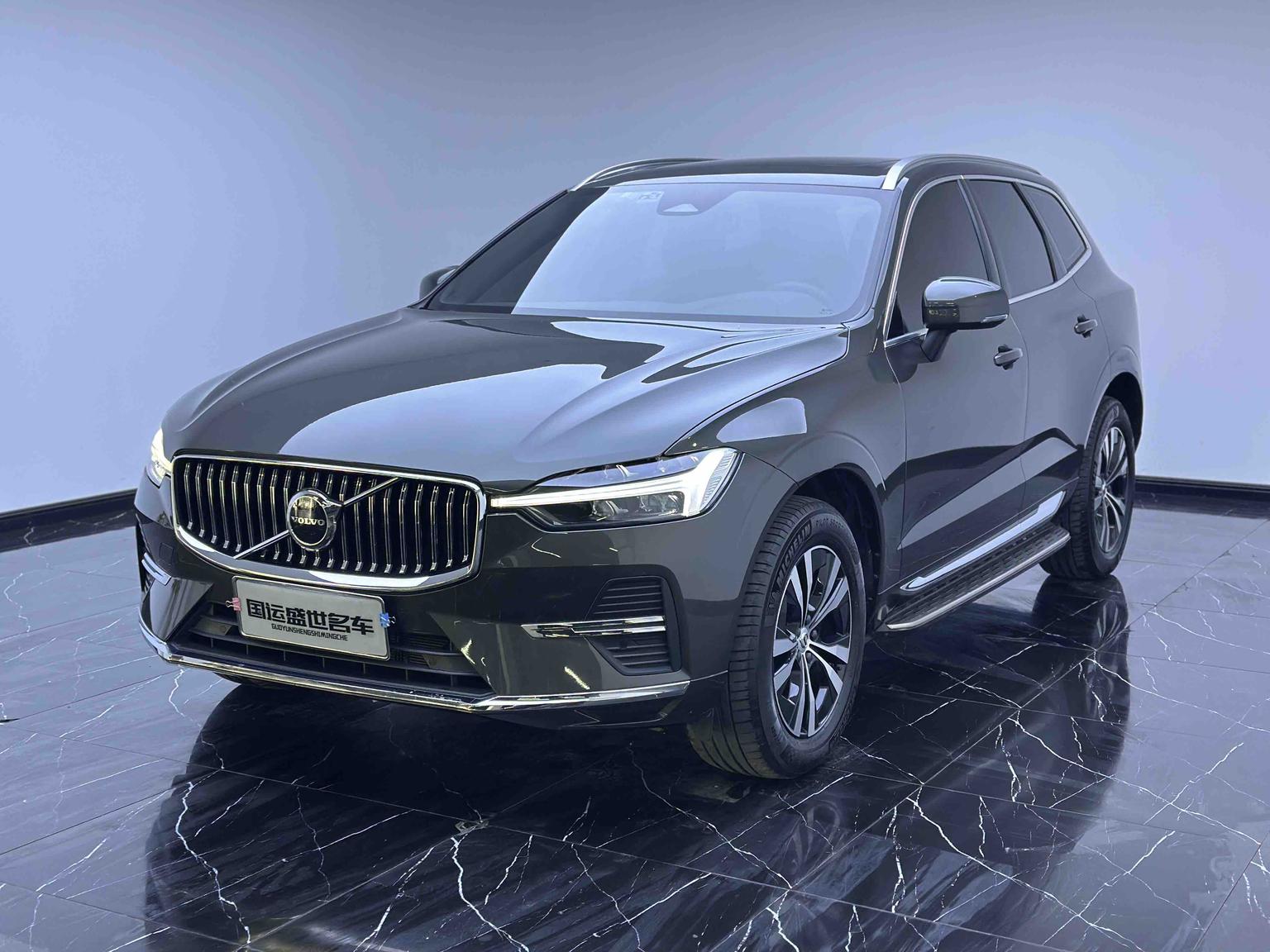 Volvo XC60 2022 — фото