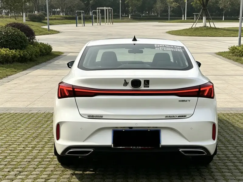 Changan Eado — фото 5