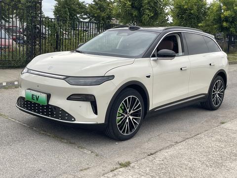 Leapmotor C11