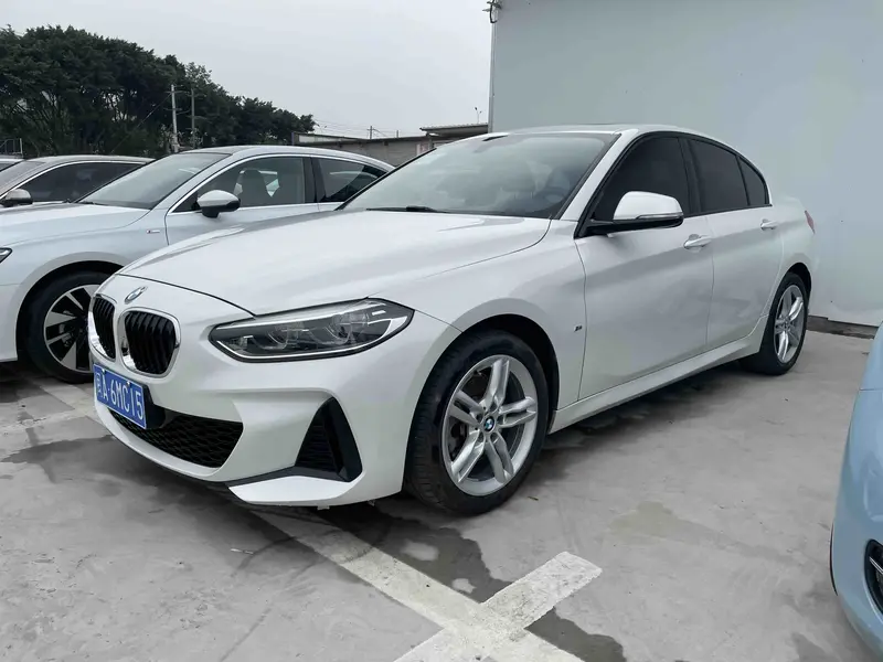 BMW 1 Series — фото 1