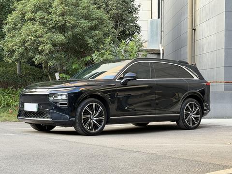 XPeng G9