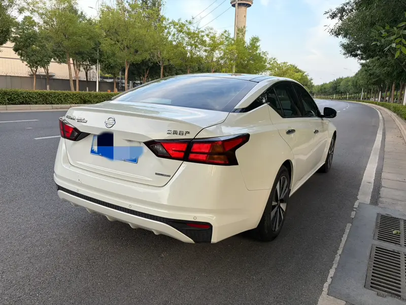 Nissan Teana 2.0 L XL Comfort — фото 7