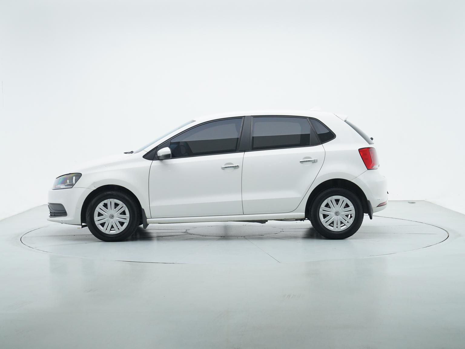 Volkswagen Polo 2016 1.4L MT