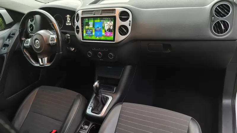 Volkswagen Tiguan — фото 8