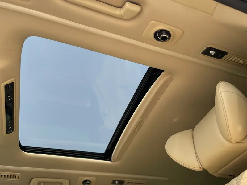Toyota Alphard — фото 12
