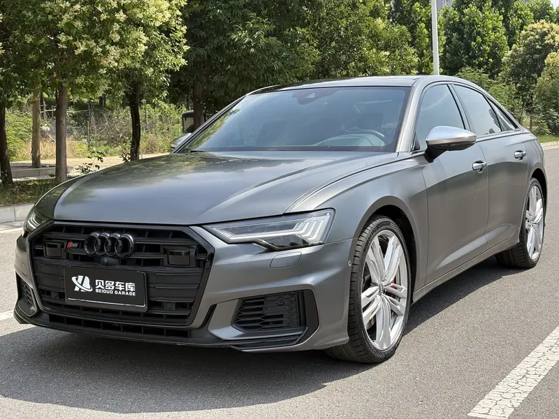 Audi S6 — фото 1