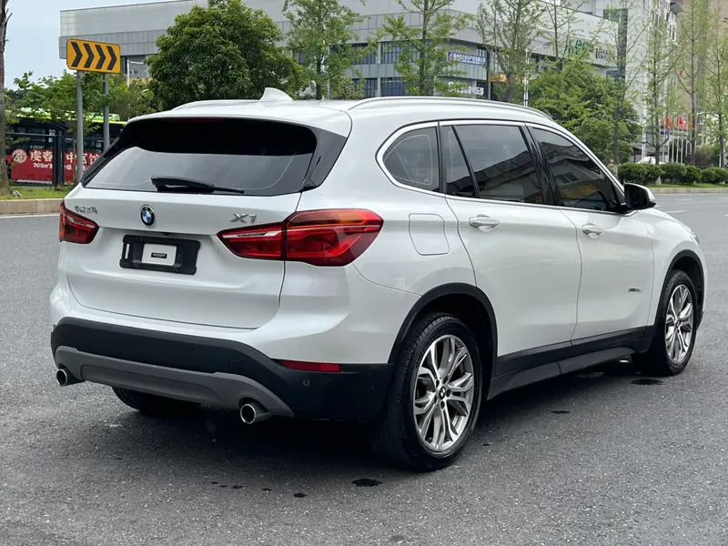 BMW X1 — фото 6