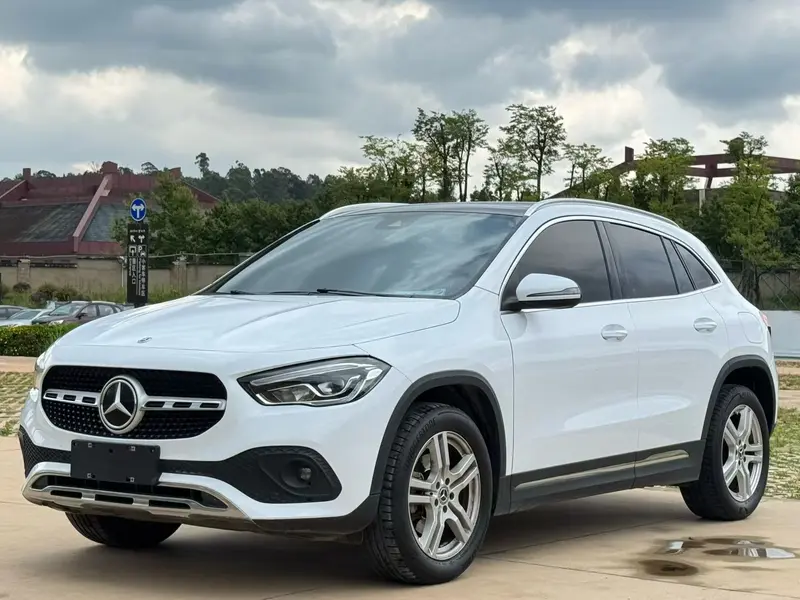 Mercedes-Benz GLA — фото 1