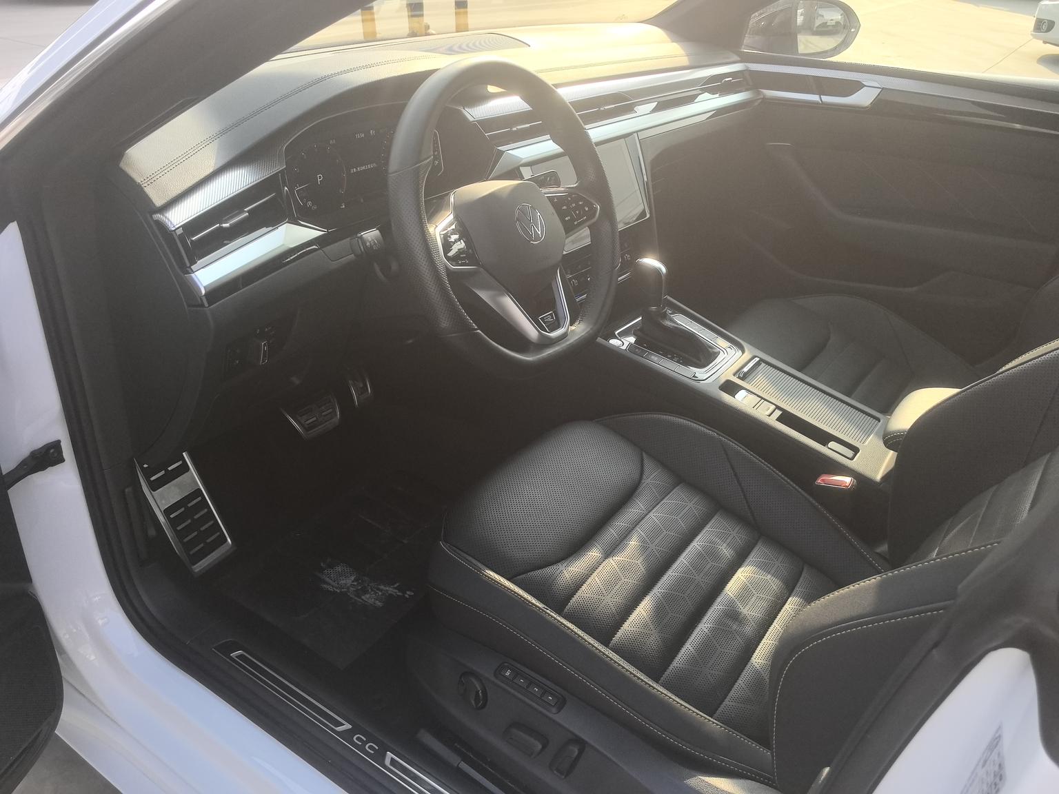 Volkswagen CC: фотография 9 из 25