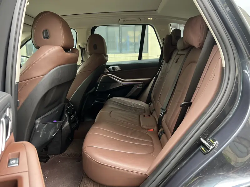 BMW X5 xDrive40i M спортпакет — фото 12