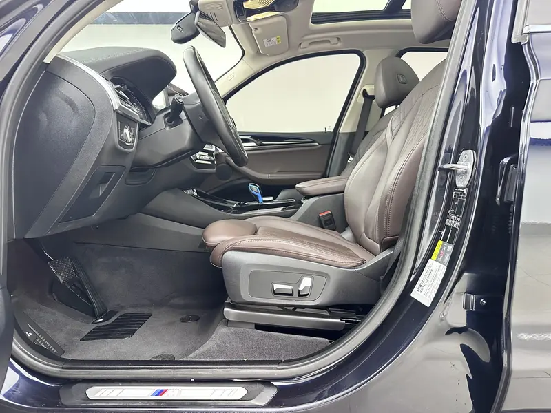 BMW iX3 продвинутая — фото 13