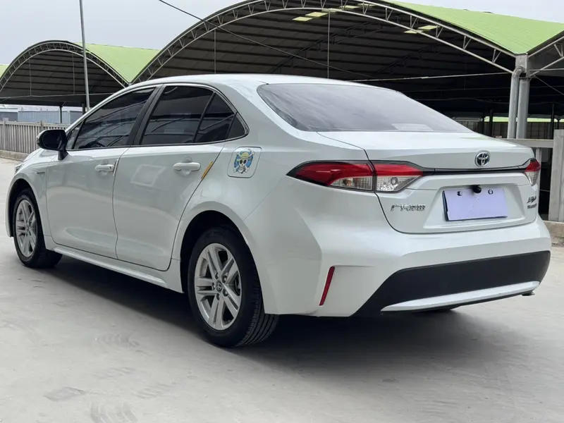 Toyota Levin 1.8 H E-CVT Sport — фото 4