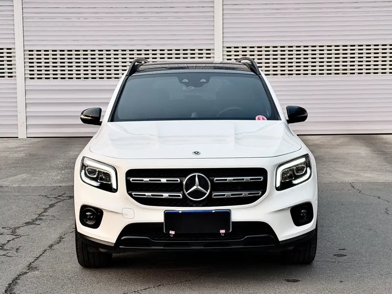 Mercedes-Benz GLB — фото 2