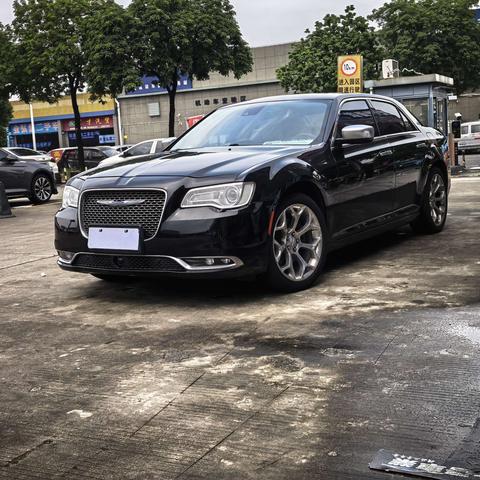 Chrysler 300C (Import)