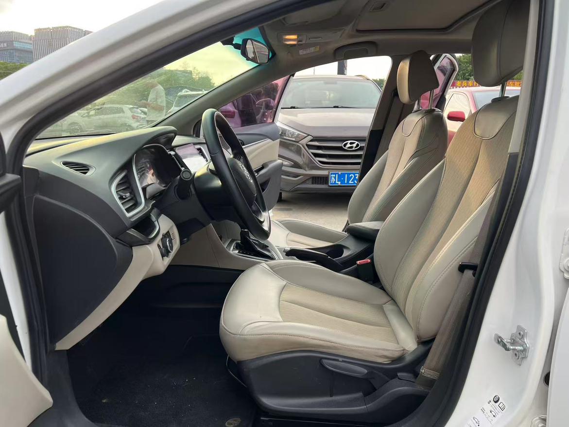 Buick Excelle — фотографии объявления, Фото 4