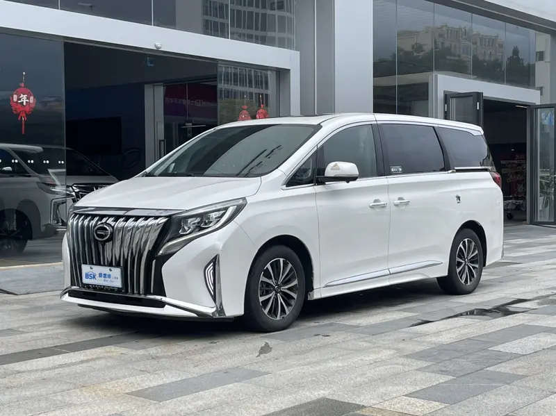 GAC Trumpchi M 8 390 T Luxury