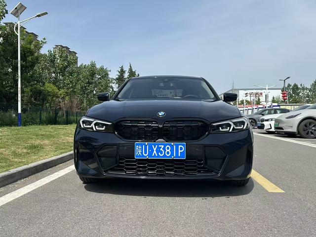BMW 3 series 2023 Черный из Китая