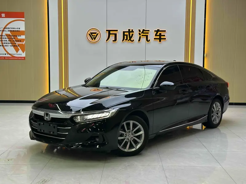 Honda Accord 260 TURBO Luxury