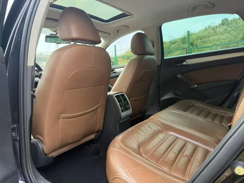 Volkswagen Passat — фото 8