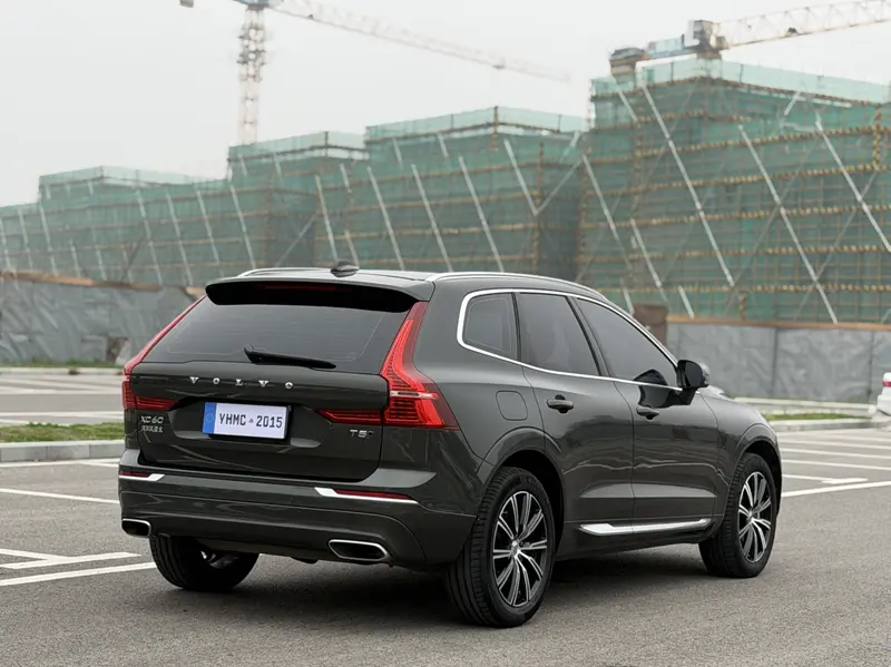 Volvo XC 60 T 5 4 WDLuxury — фото 7