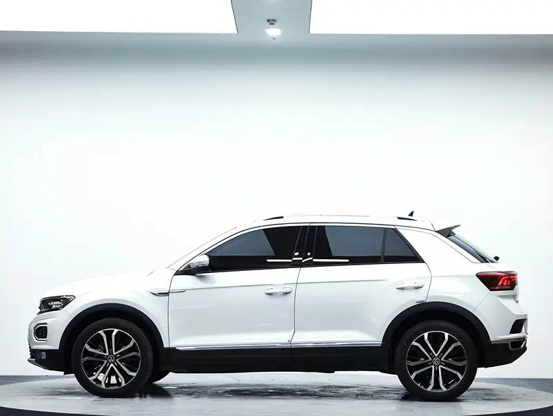 Volkswagen T-Roc — фото 4