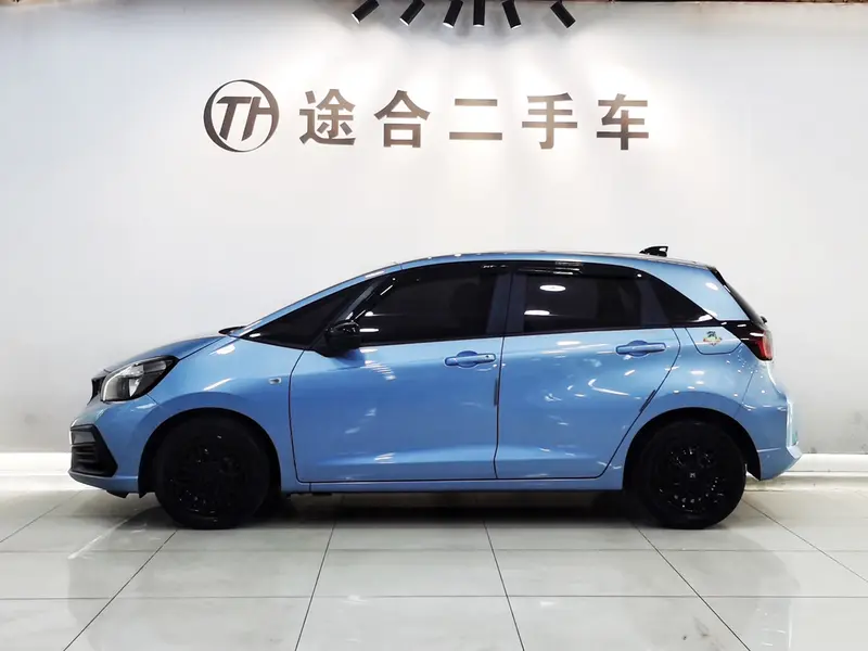 Honda Fit — фото 3